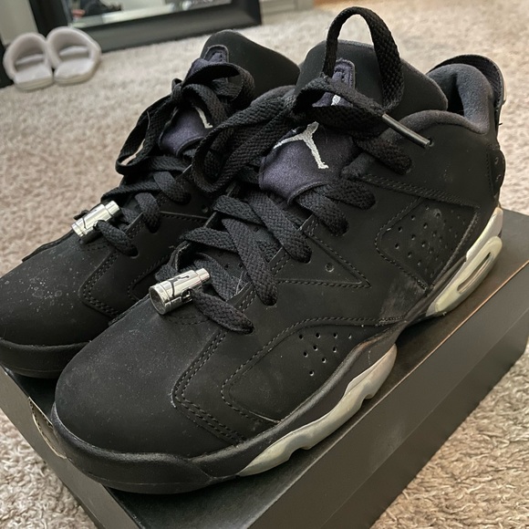 Jordan Retro 6 low Chrome size 7Y - Picture 1 of 6